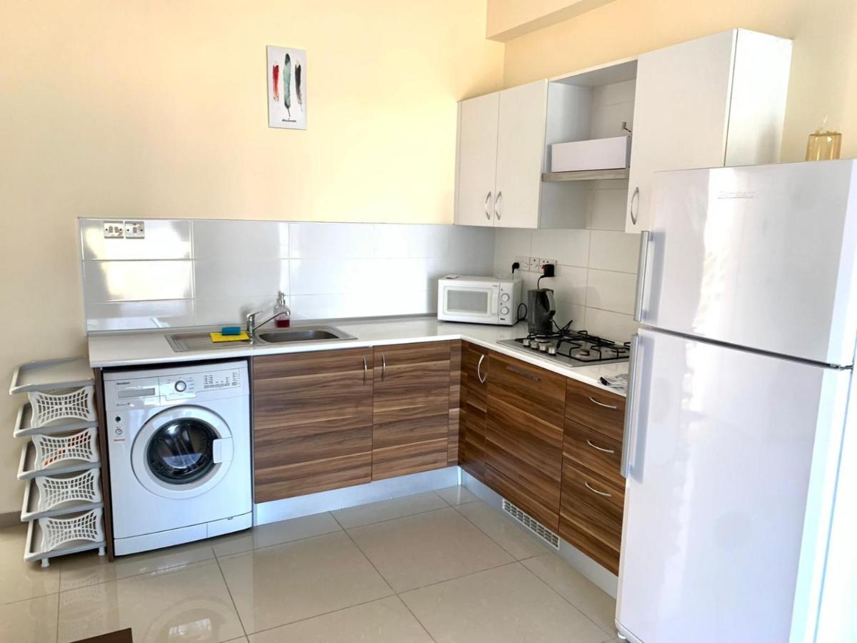 Amazing Two-Bedroom Apartment In Residence Lukomorye D1 With Private Garden Karavas  Eksteriør billede