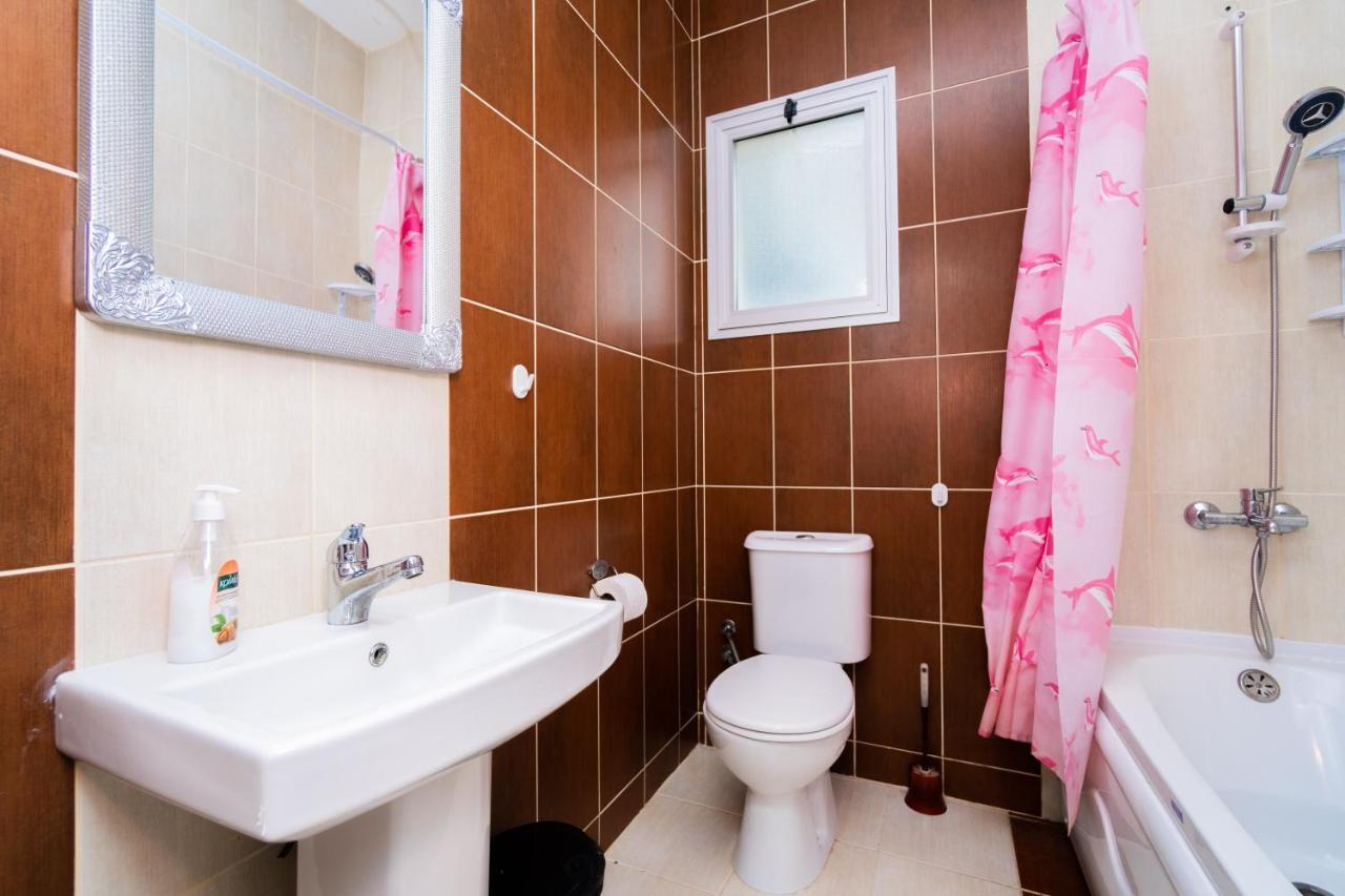 Amazing Two-Bedroom Apartment In Residence Lukomorye D1 With Private Garden Karavas  Eksteriør billede